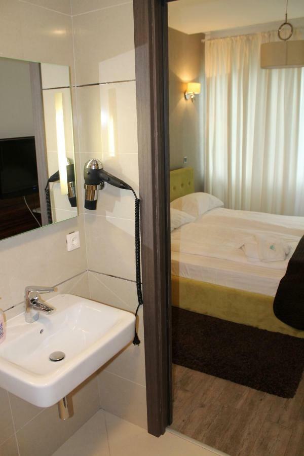 Silver Mountain Apartment A32 - 3 Rooms 3 Bathrooms Пояна-Брашов Экстерьер фото